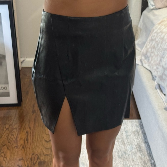 Superdown - Picture 2 of 2